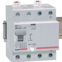 Ela Eletro Araguari INT.402091 IDR TETRAPOLAR 40A 30MA 220/380V>1C INTERRUPTOR PIAL